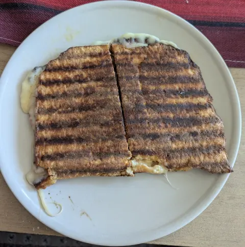 Oat flakes toast